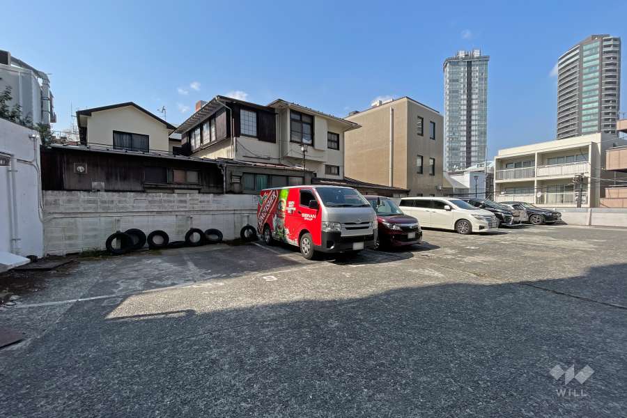敷地内駐車場（屋外平面式）
