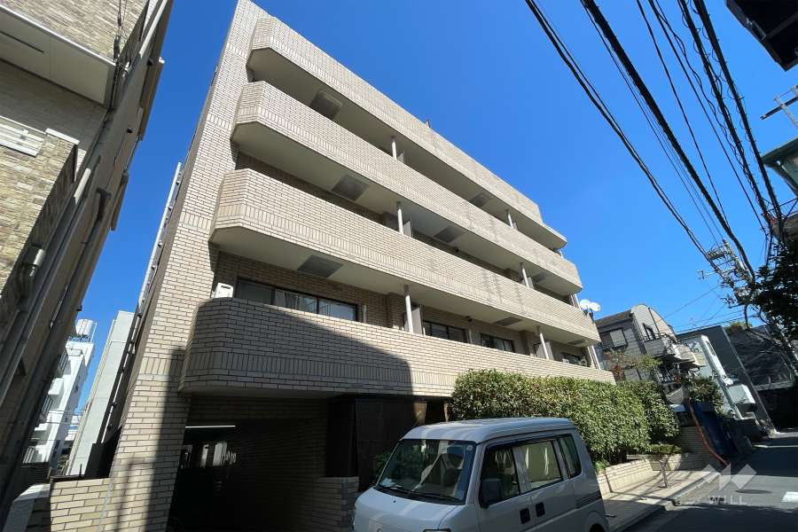 ルーブル白金の外観（南西側から）