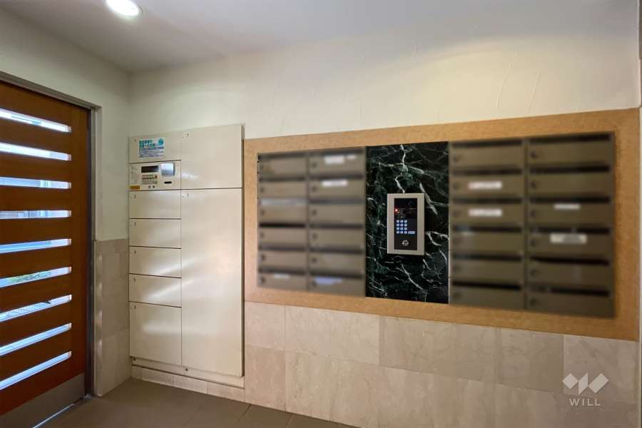 宅配ボックスと共用ポスト　