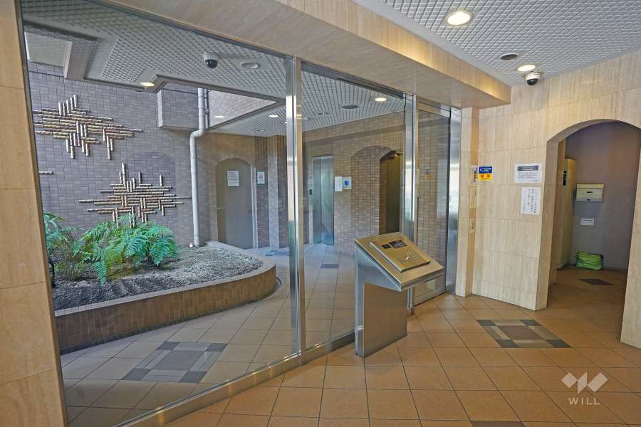 エントランスホール