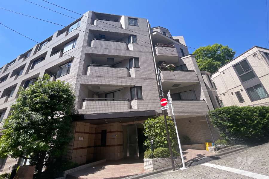 朝日マンション赤坂南部坂の外観（北東側から）