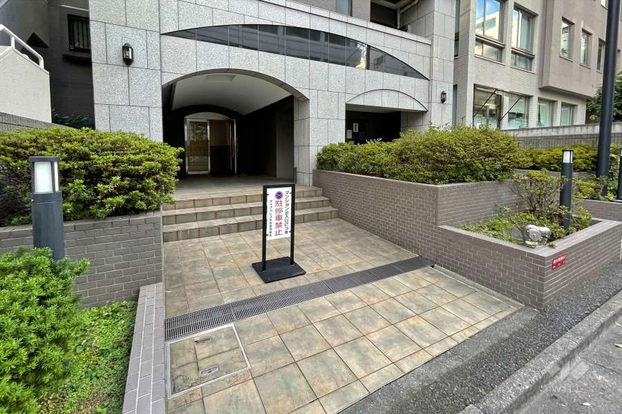 エントランスアプローチ