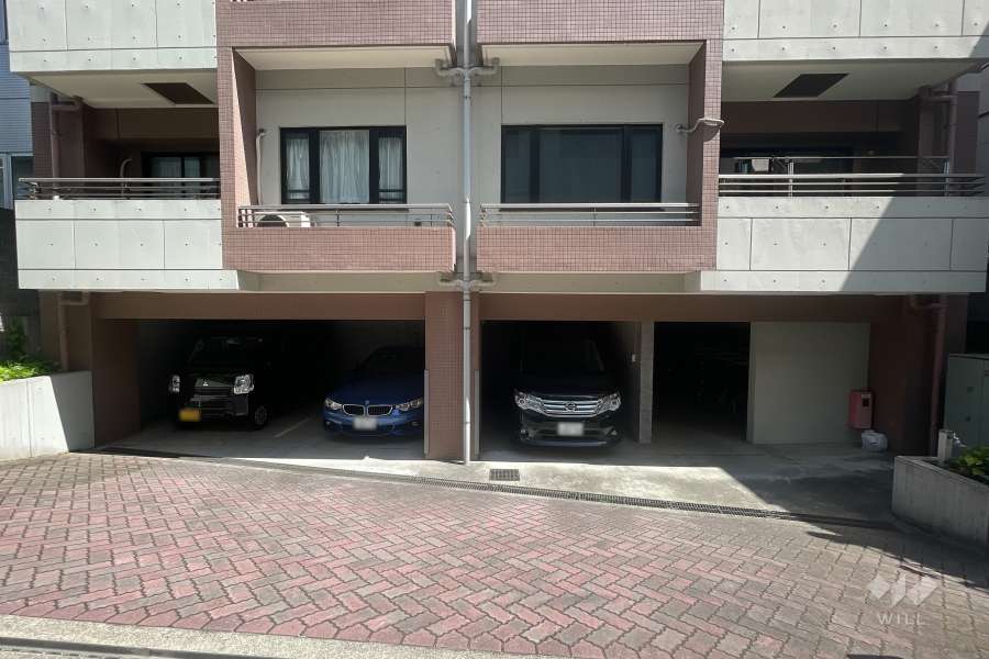 敷地内駐車場（屋内平面式）　