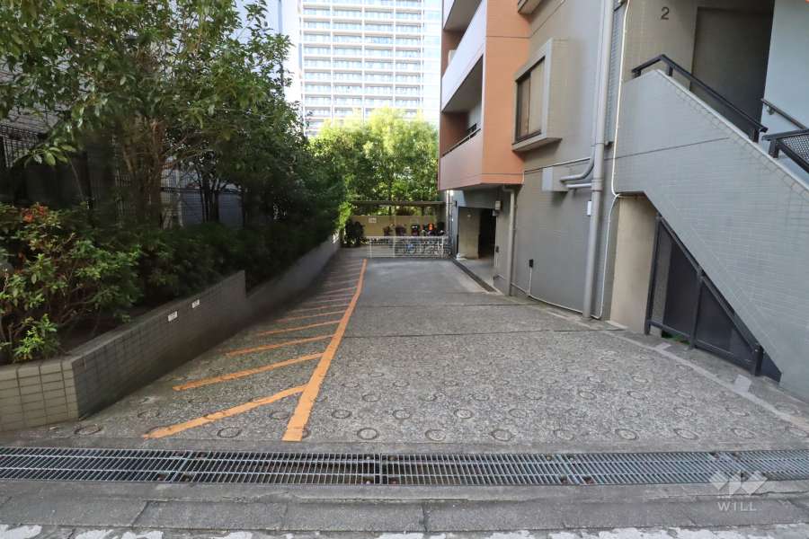 駐車場の出入り口