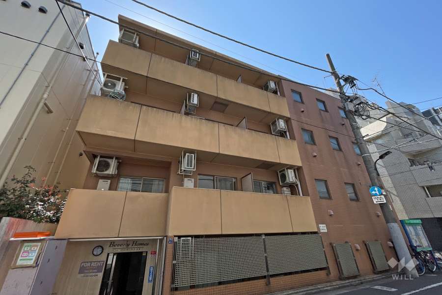 ビバリーホームズ東麻布の外観（北東側から）