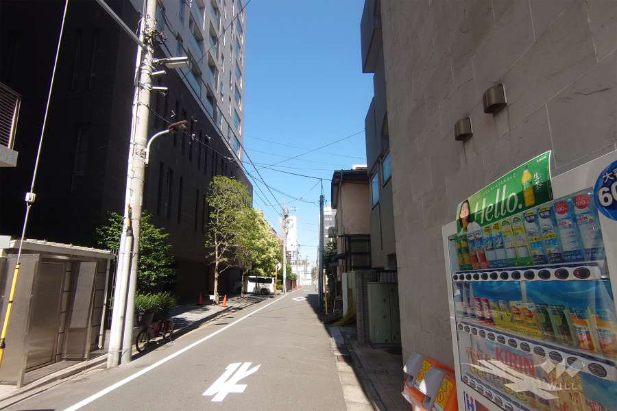 敷地北西側の前面道路　