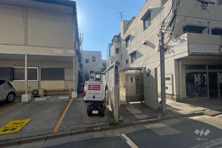 ナインキューブ六本木の外観（北側から）