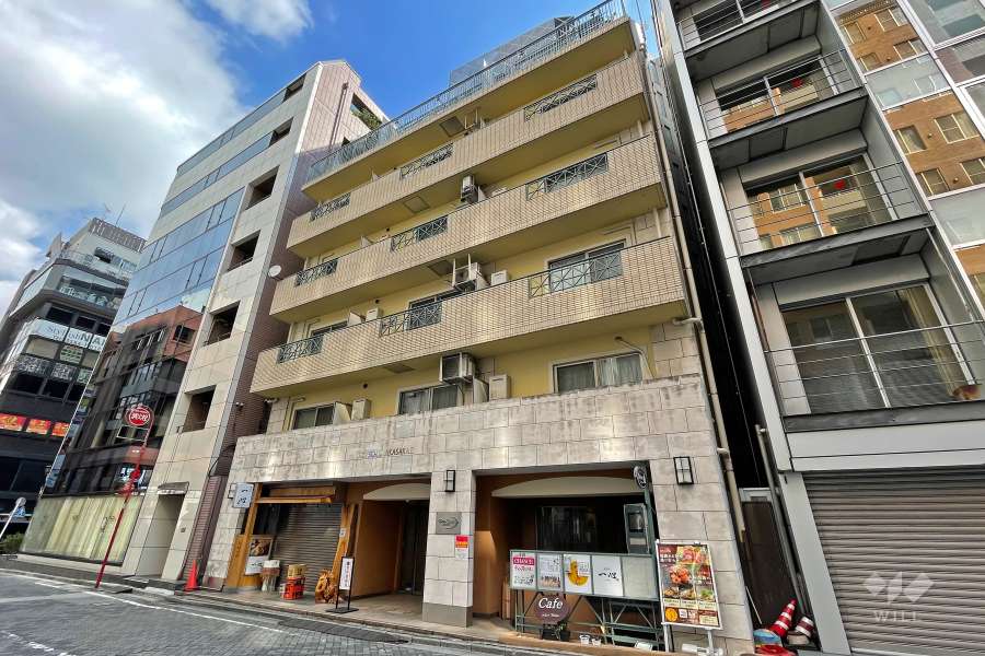 デュオスカーラ赤坂2の外観（南西側から）