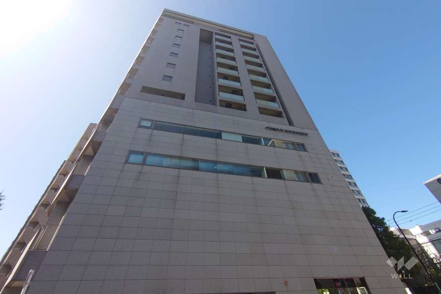 ファーロ南青山の外観（東側から）