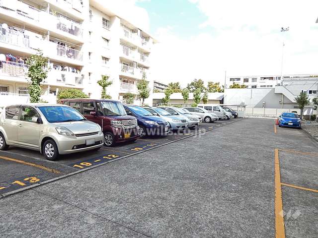 敷地内駐車場（屋外平面式）