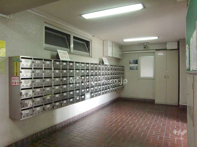 エントランスホール