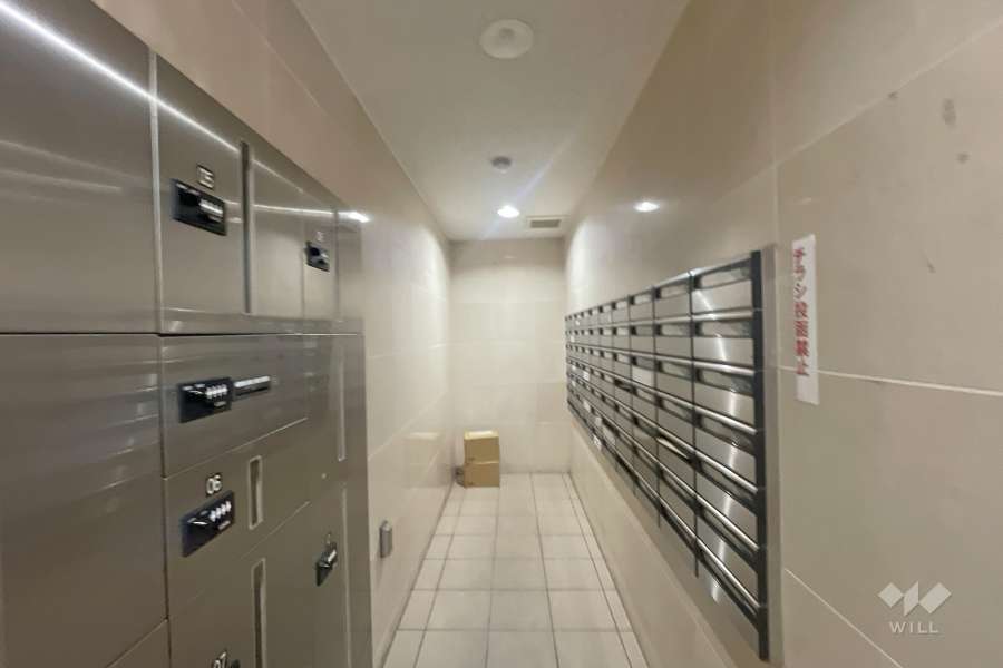 宅配ボックスと共用ポスト