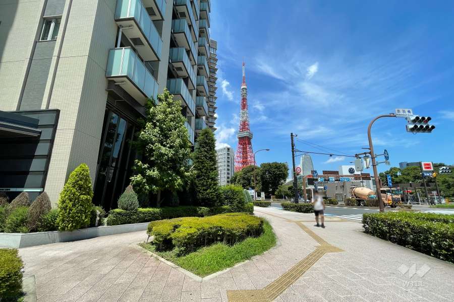周辺は住宅の他、店舗や事務所などが混在する街です。
