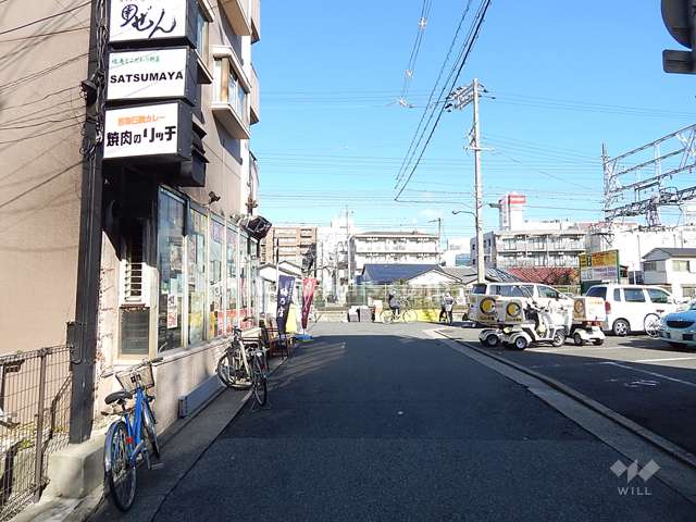敷地東側の前面道路
