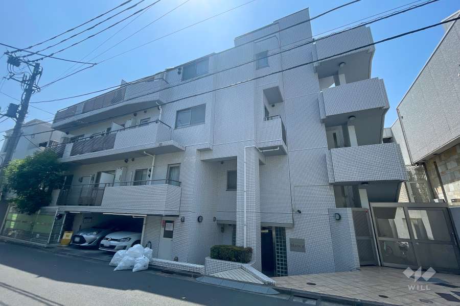 ファミール南青山ブランカの外観（北側から）　