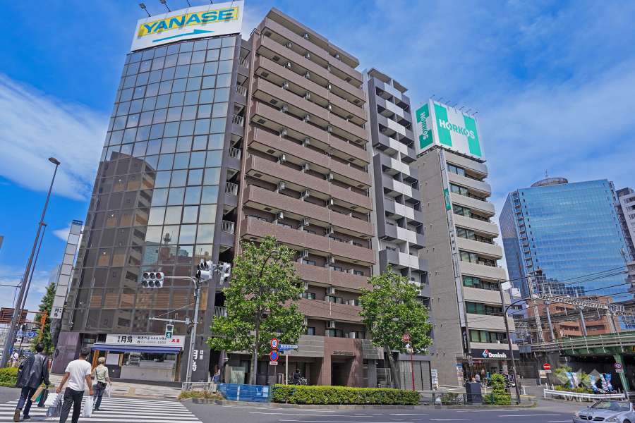 スカイコート芝壱番館の外観（南側から）