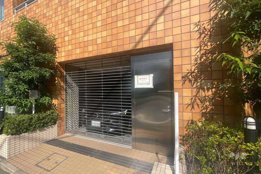 敷地内駐車場（リングシャッター付き、屋内平面式）