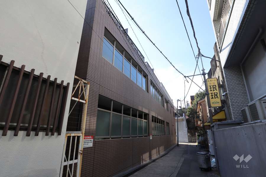 パレステュデュオ赤坂弐番館の外観（北東側から）