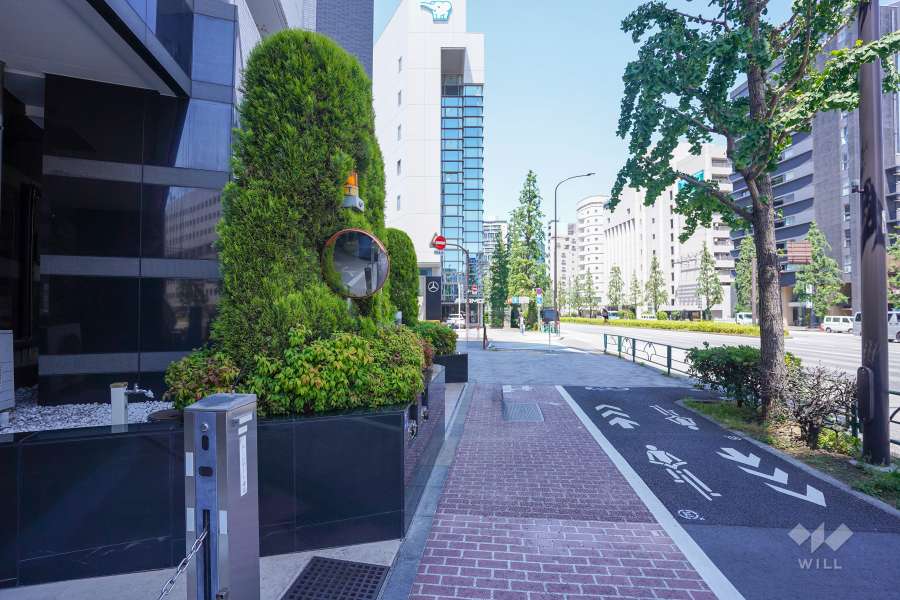 敷地東側の前面道路　