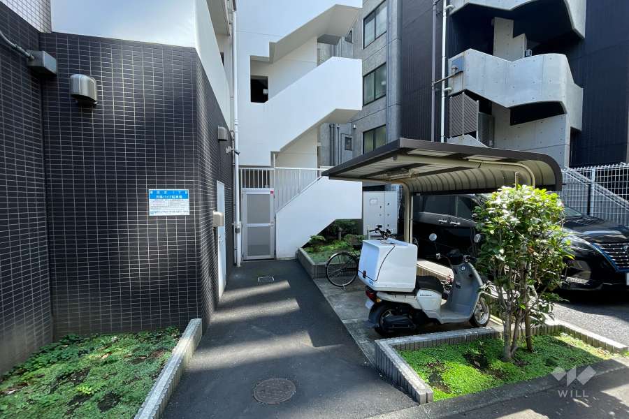 駐輪場、バイク置場