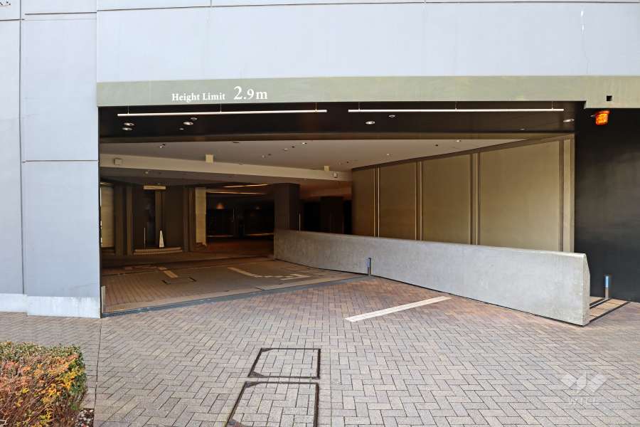駐車場出入口