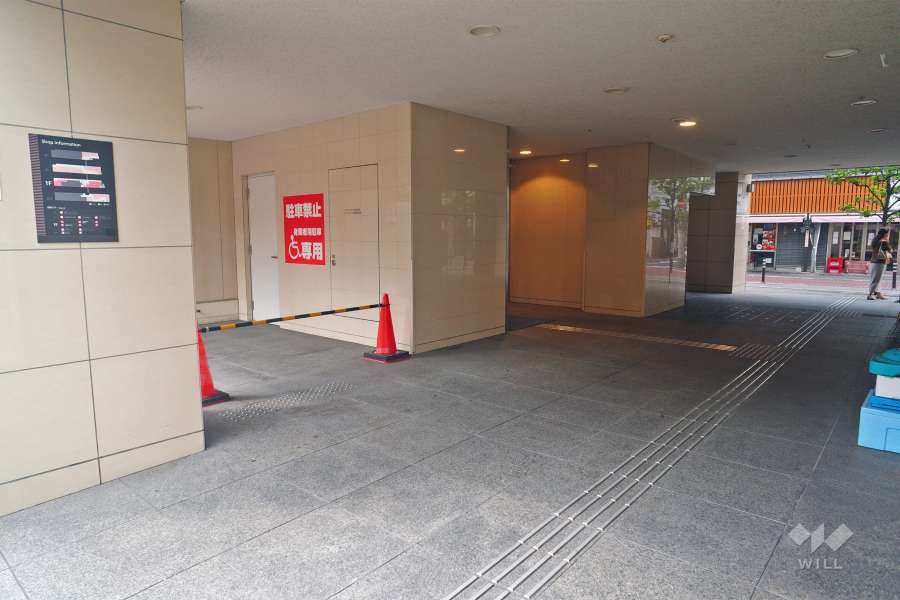 エントランスアプローチ