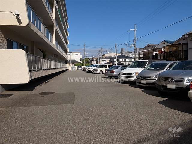 敷地内駐車場（屋外平面式）