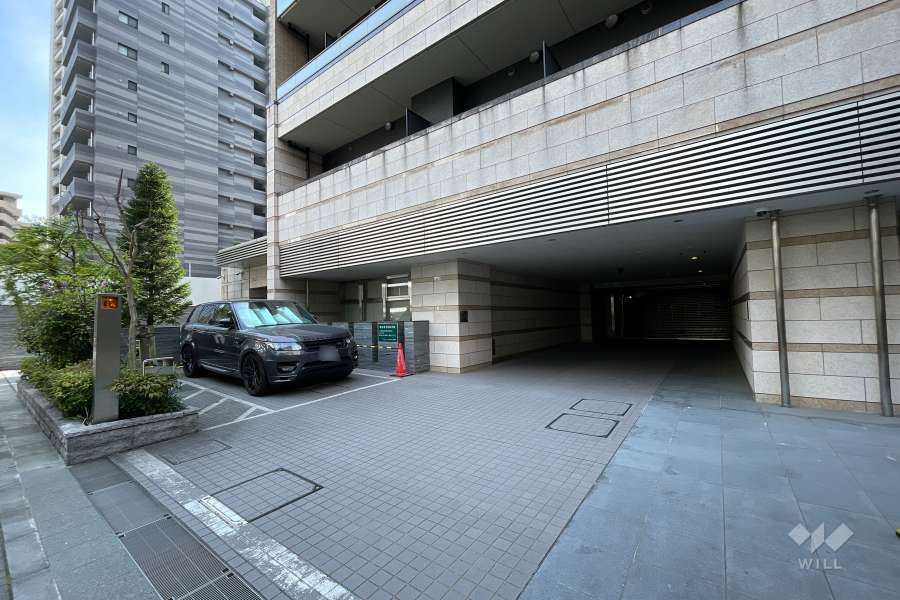 敷地内駐車場（屋外平面式）