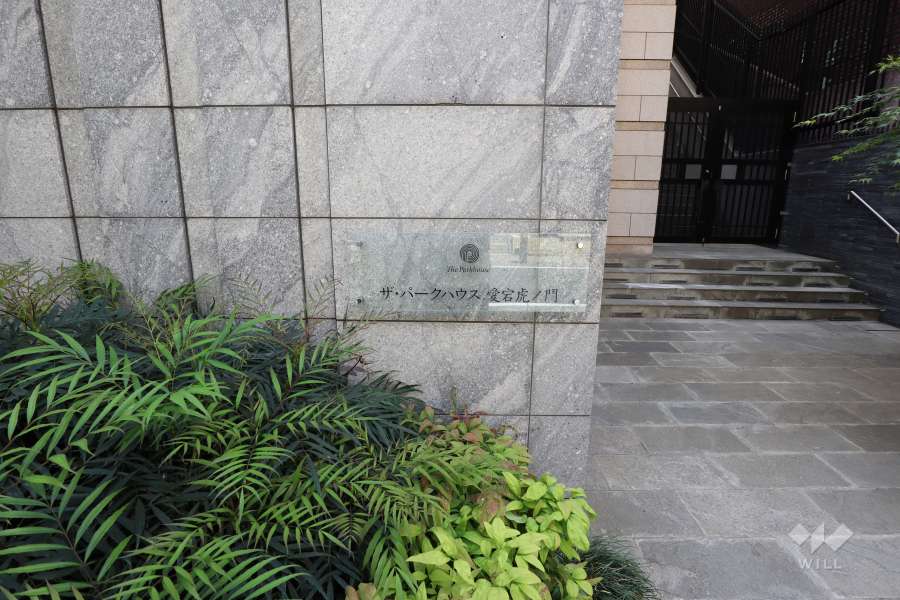 マンションの銘板