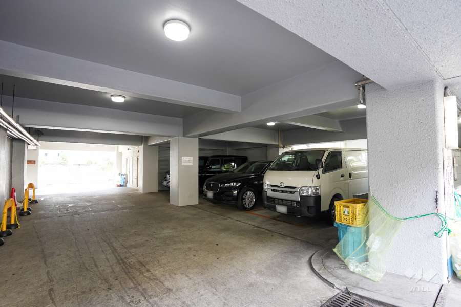 敷地内駐車場（屋内平面式）