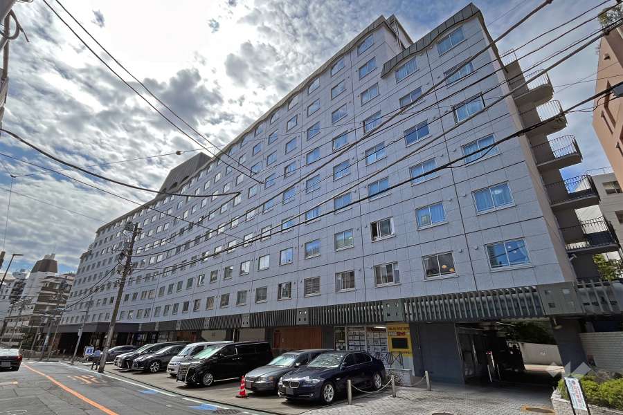 秀和赤坂レジデンシャルホテルの外観（北東側から）