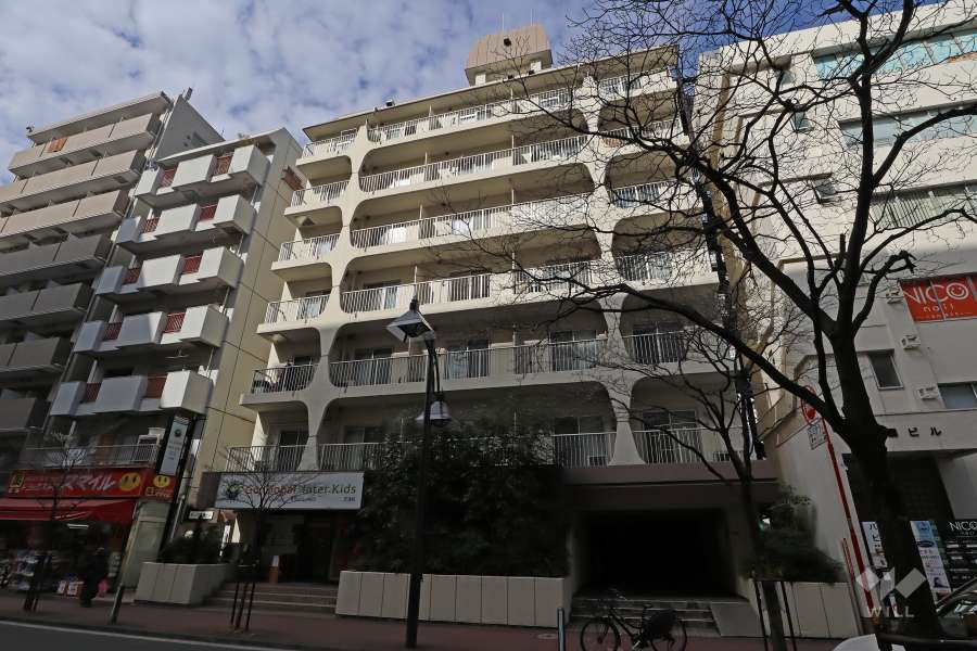 田町サンハイツの外観（南東側から）