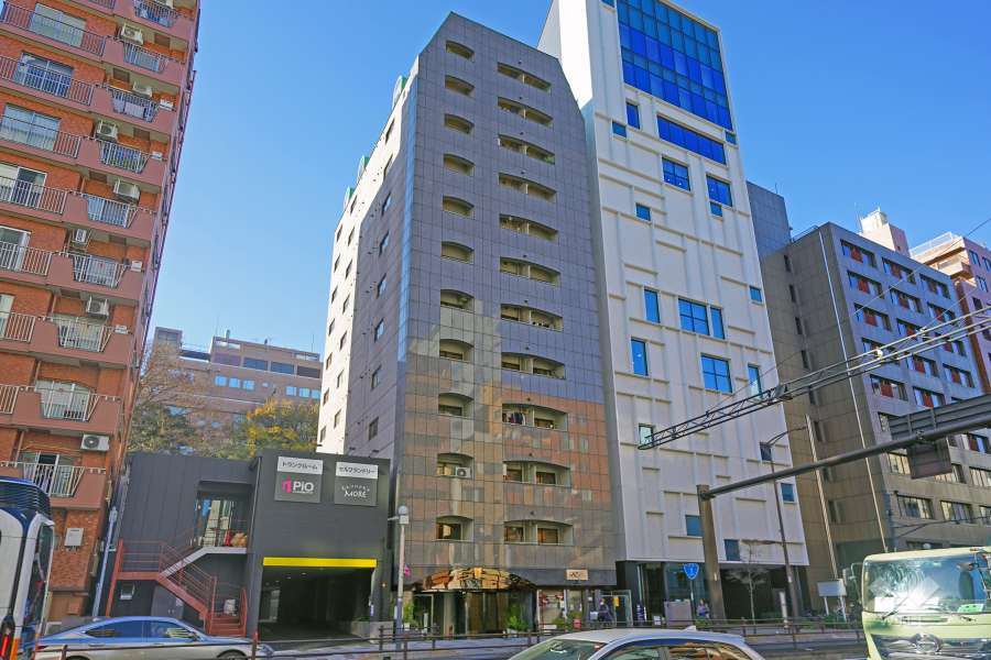 ローレル三田の外観（南東側から）