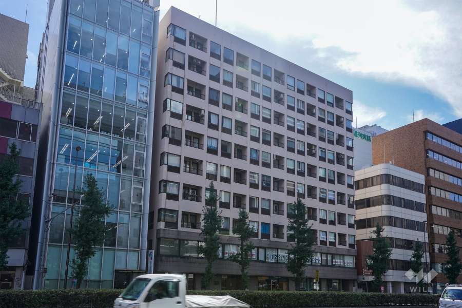 東新橋ビルの外観（北西側から）