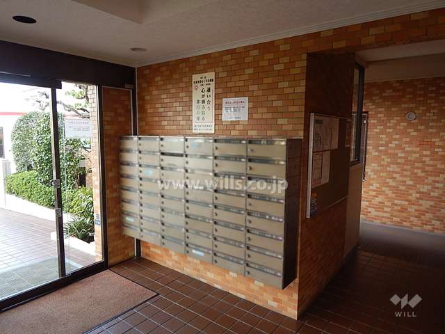エントランスホール（共用ポスト）