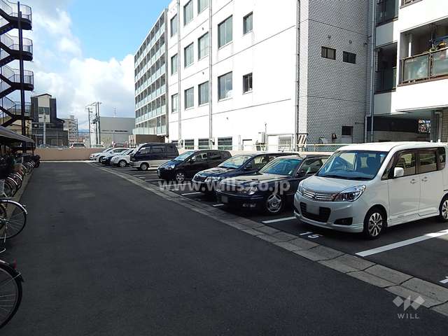 敷地内駐車場（屋内平面式）