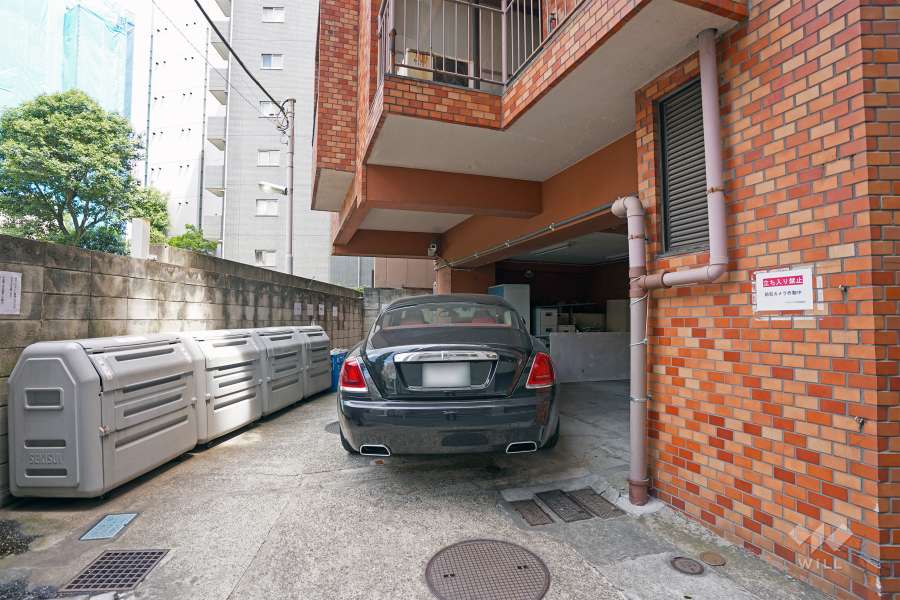 敷地内の駐車スペース