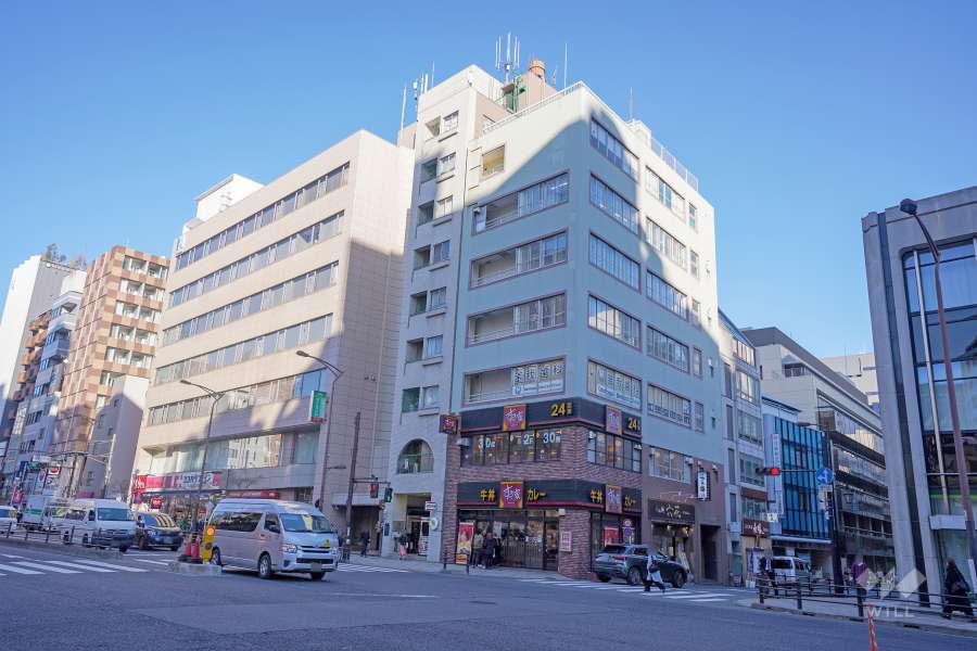 ペガサスマンション三田の外観（南西側から）