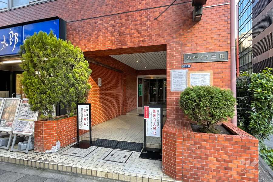 エントランスアプローチ　