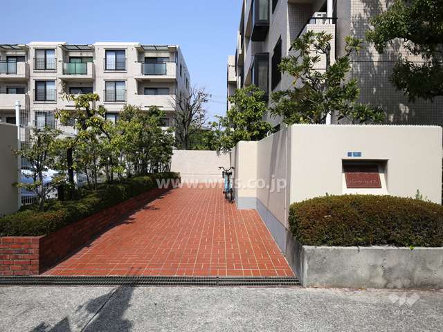 エントランスアプローチ