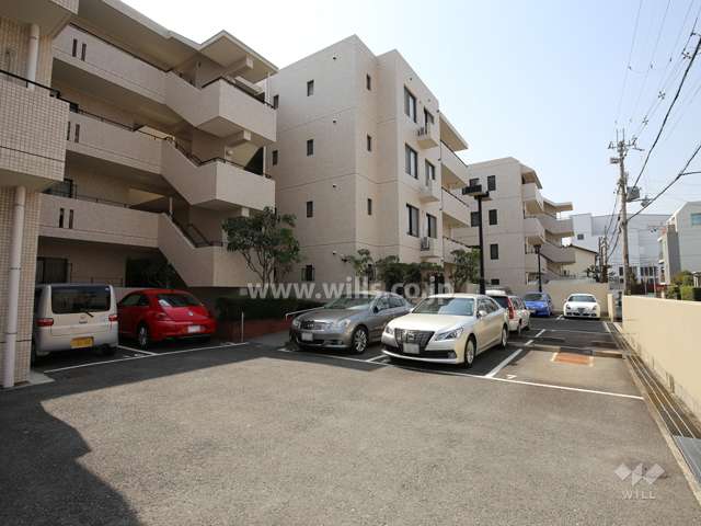 敷地内駐車場（屋外平面式）