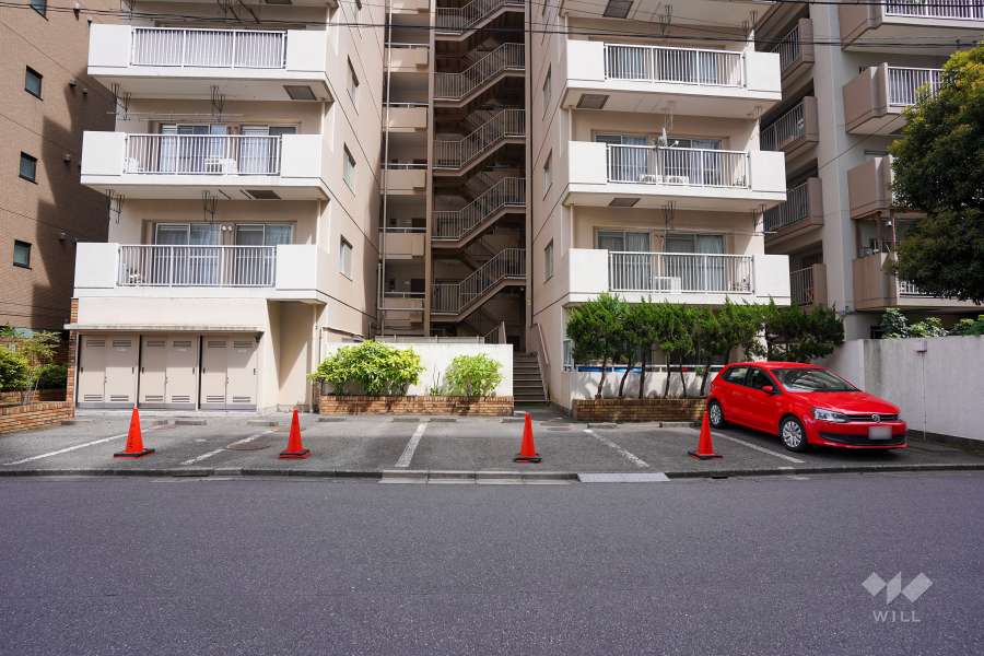 敷地内駐車場（屋内平面式)