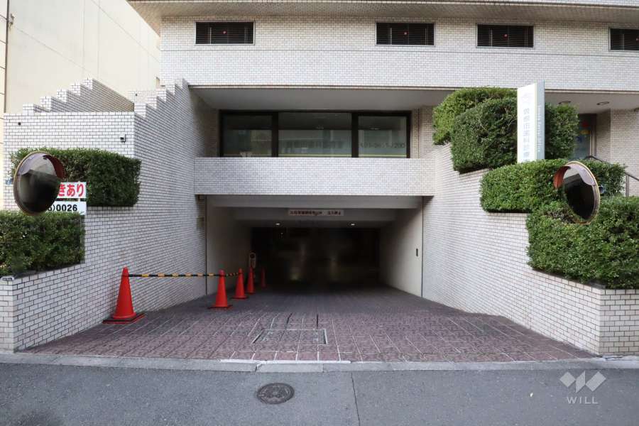 駐車場の出入り口
