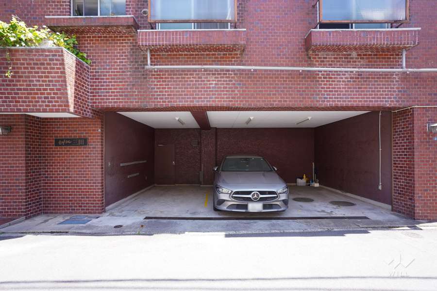 敷地内駐車場（屋内平面式）