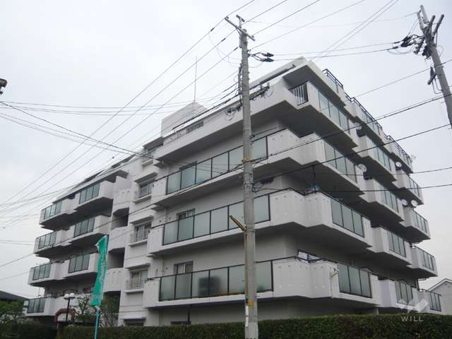 武庫川グランドコーポの外観（南西側から）