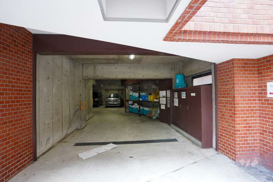 敷地内駐車場（屋内平面式）