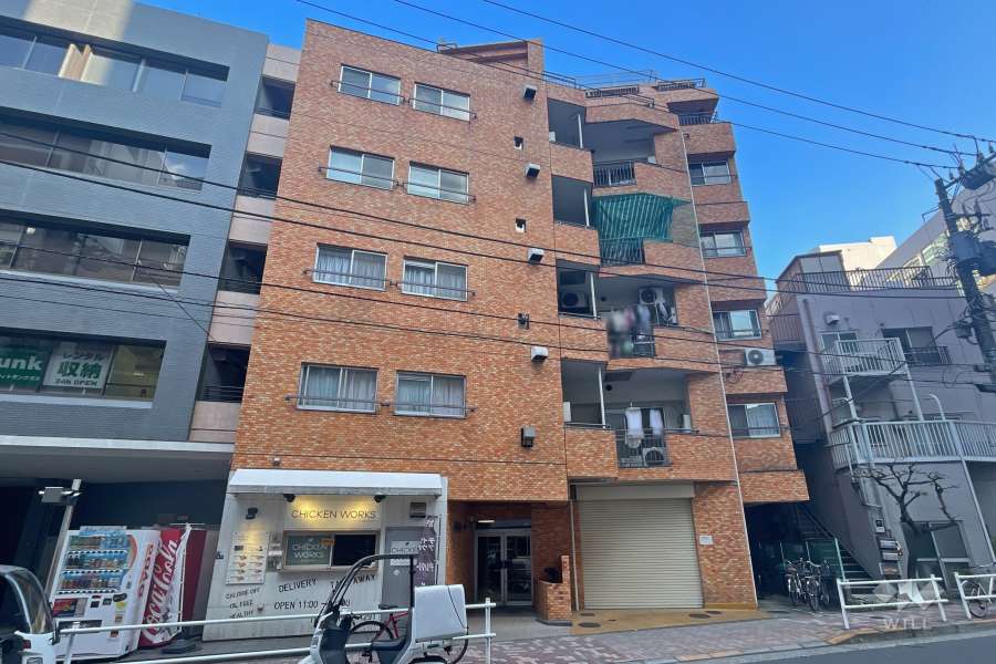 ネオハイツ田町の外観（西側から）