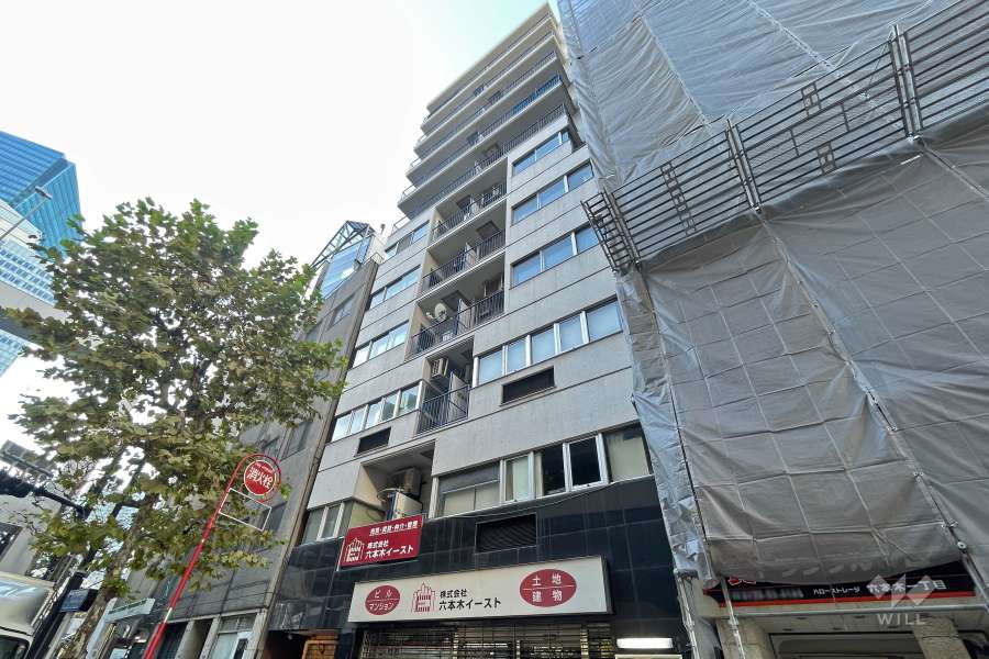 クレール六本木の外観（東側から）