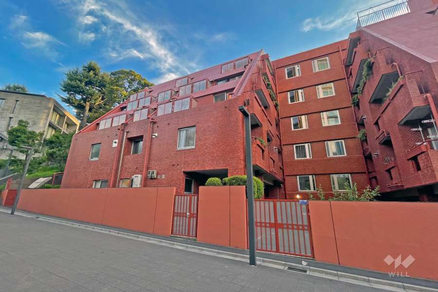 赤坂ロイヤルマンションの外観（北東側から）