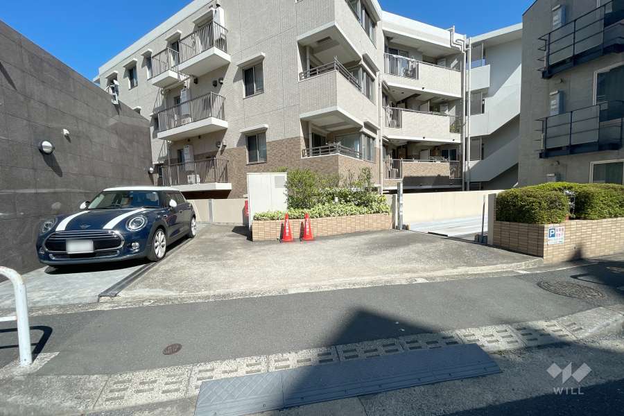 敷地内駐車場（屋外平面式）